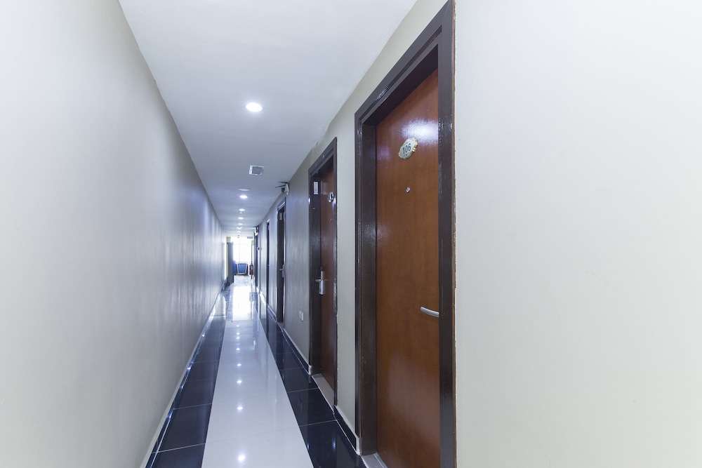 Hotel Raja Bot 24/30