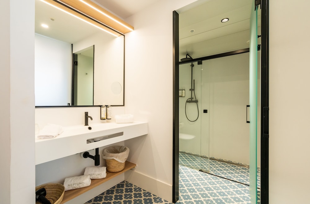 Neptuno Hotel & Spa 35/36