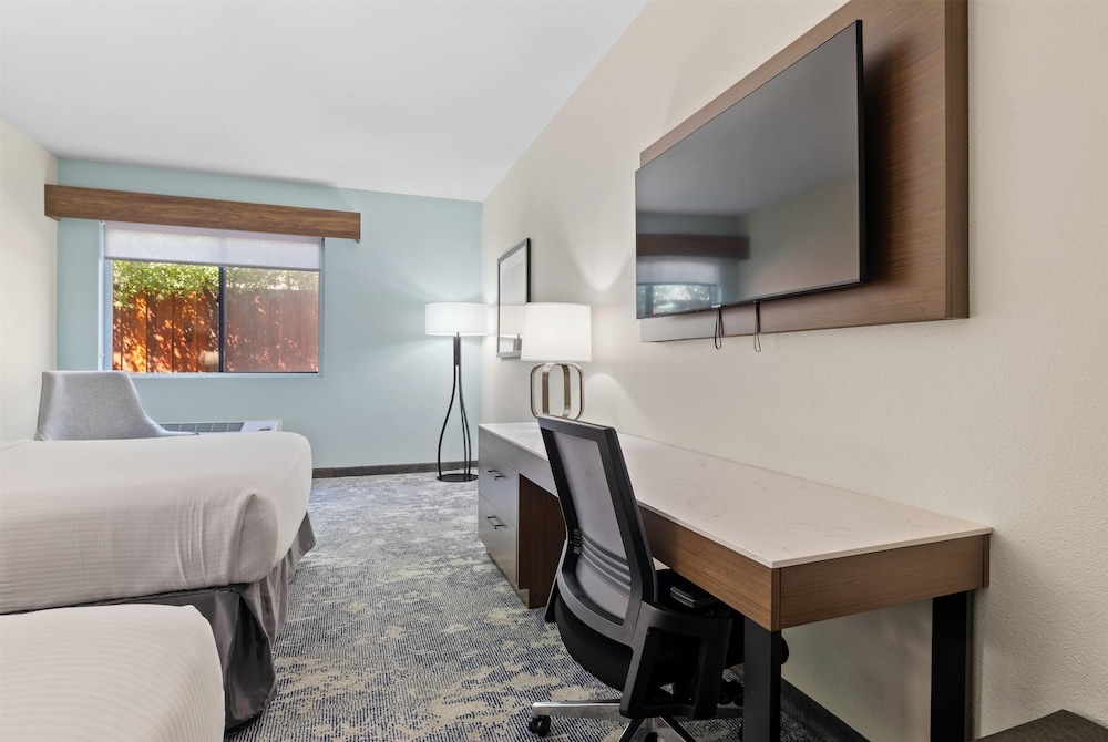 ROOM, 2 QUEEN BEDS, ACCESSIBLE