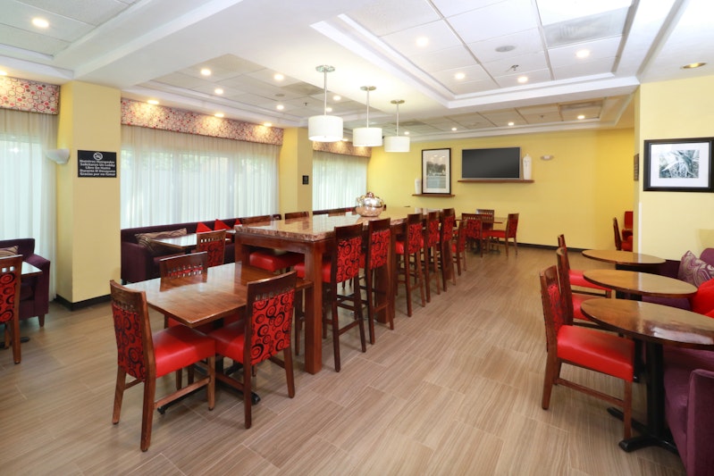 Hampton Inn by Hilton Guadalajara-Aeropuerto 35/47