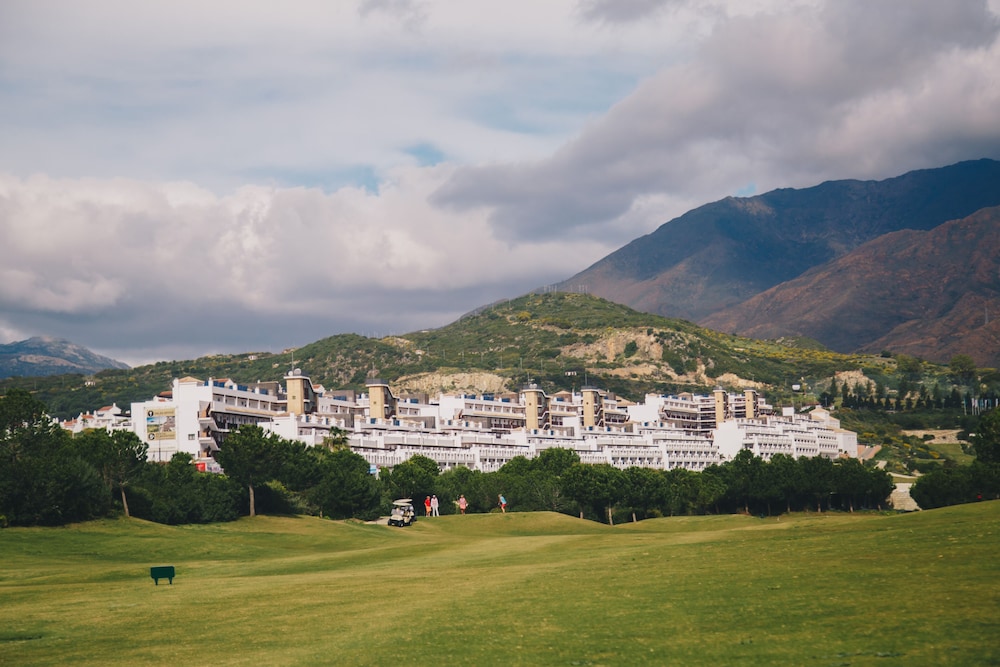 Ona Valle Romano Golf and Resort 69/72