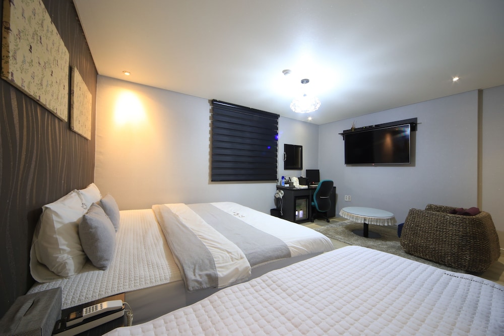 Busan H-Avenue Hotel Seomyeon Station 16/58