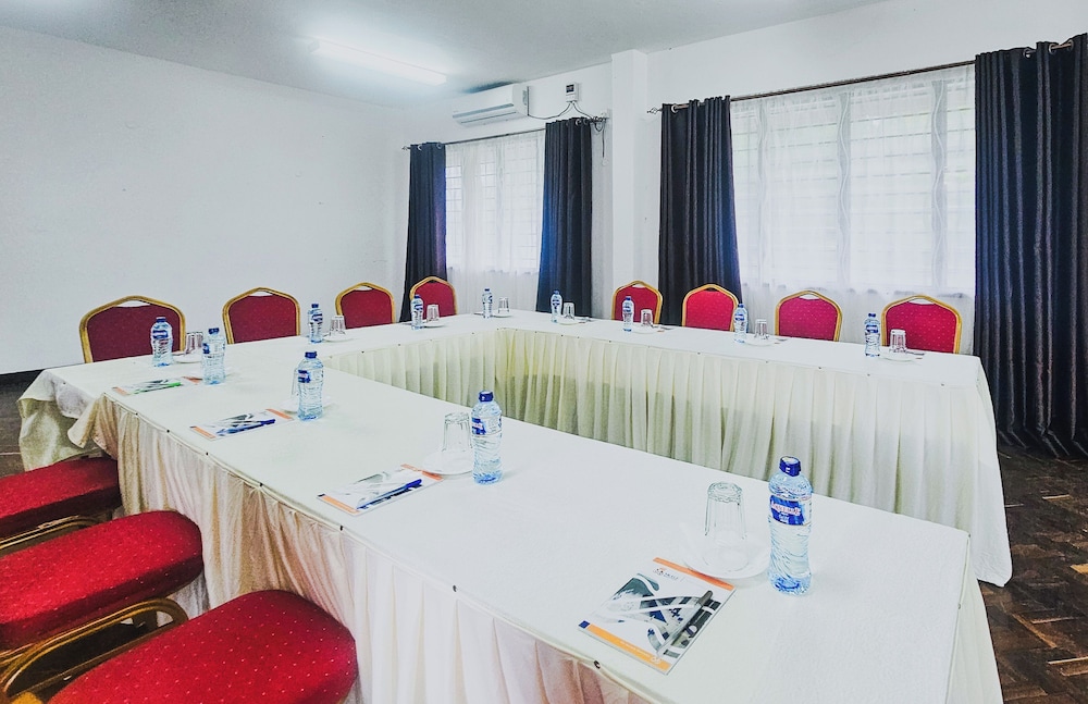 Milele Beach Hotel 31/50
