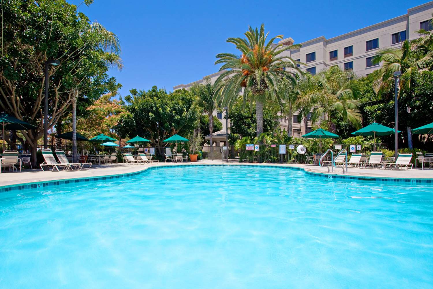 Sonesta ES Suites Anaheim Resort Area 20/23