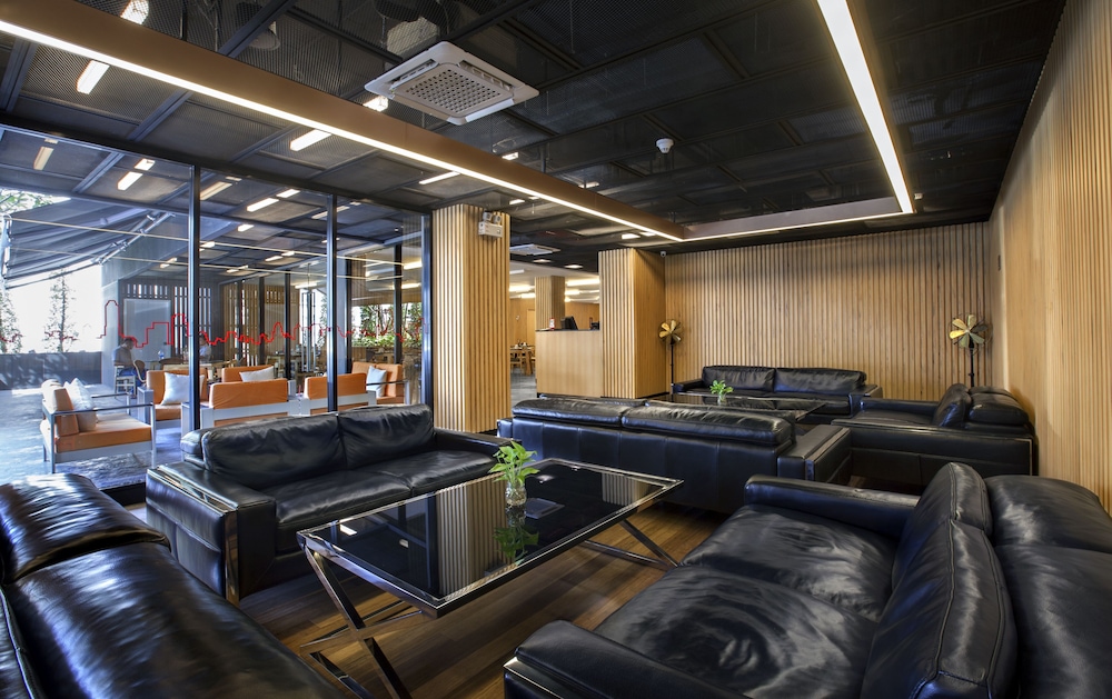 Galleria 12 Sukhumvit Bangkok by Compass Hospitality 30/50