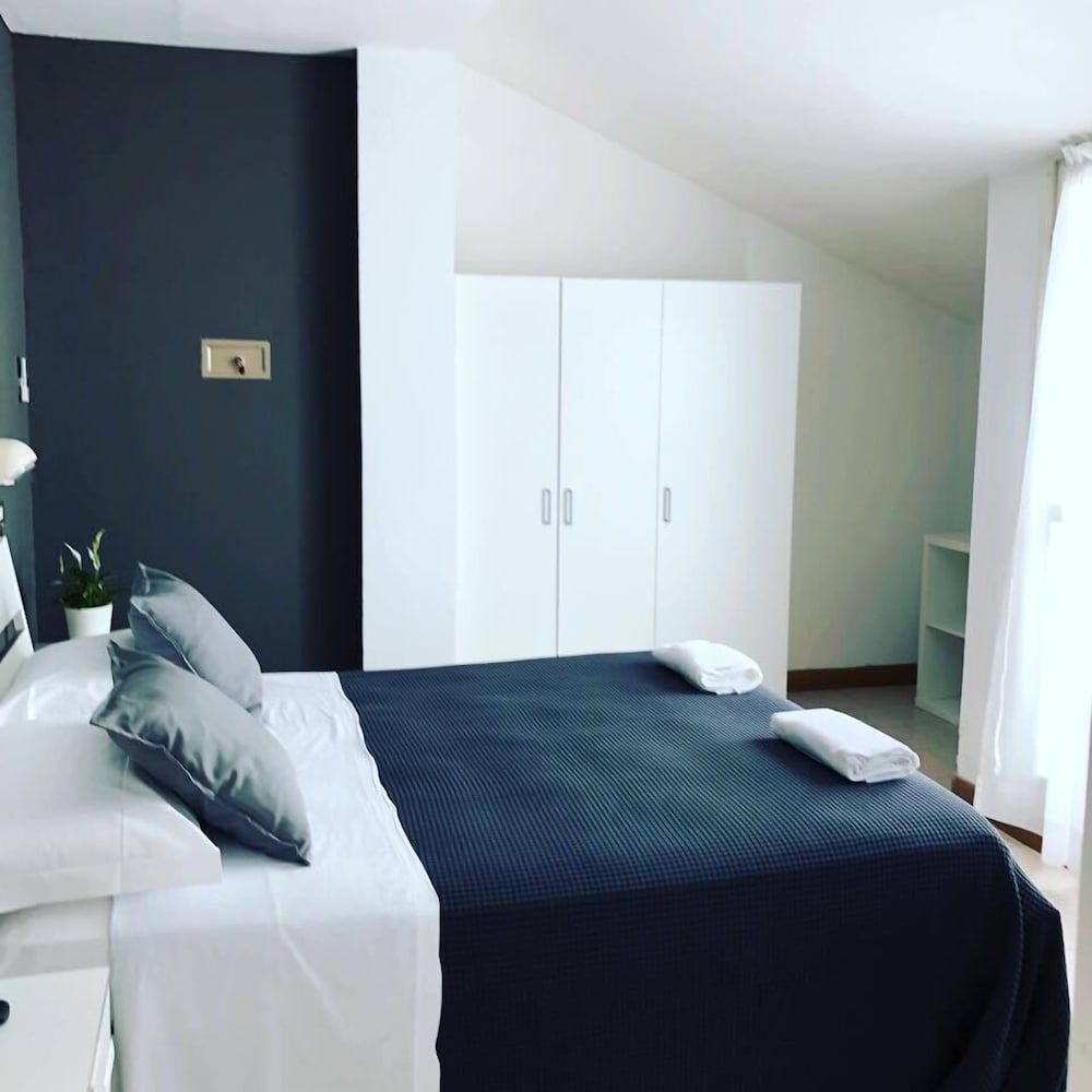 JUNIOR SUITE, STUDIO