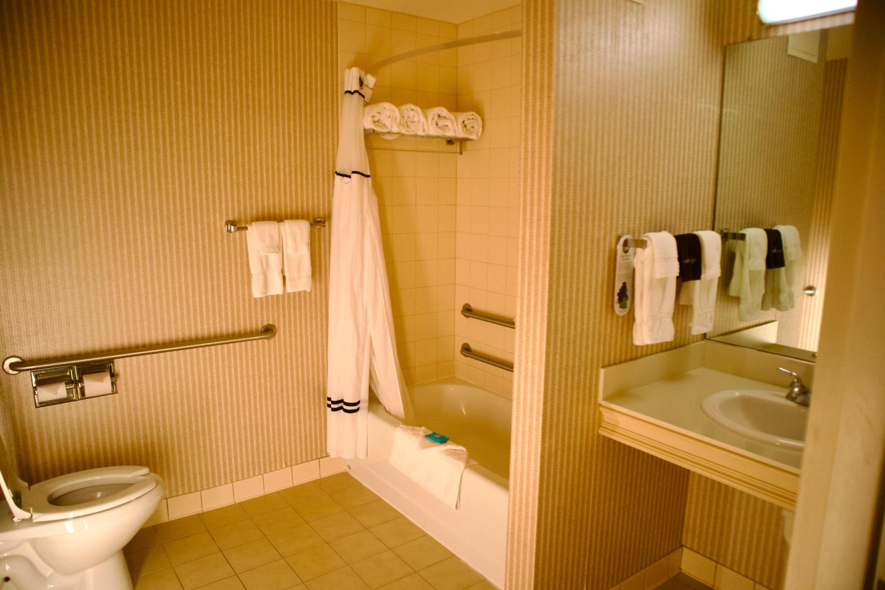 غرفة بسرير كينج بجاكوزي، Hotel Mead 4/10