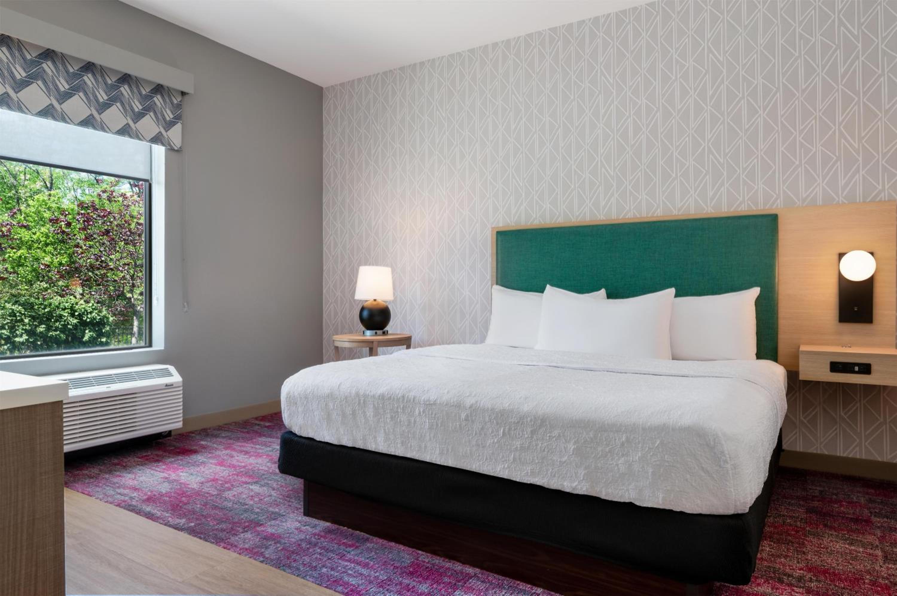 جناح بسرير كينج بغرفة نوم واحدة مع أريكة، Home2 Suites By Hilton Florence Cincinnati Airport South 3/7
