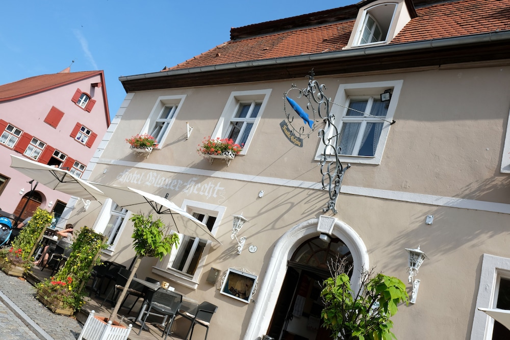 Romantica Hotel Blauer Hecht 2/57
