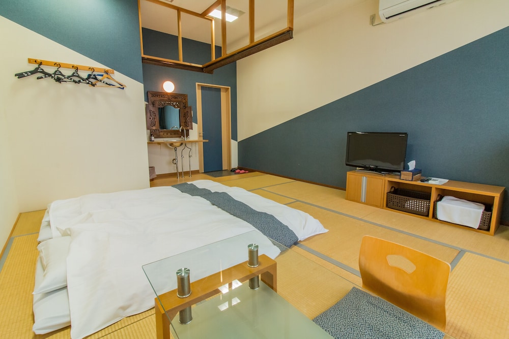 The Hotel Shirahama Onsen 6/23