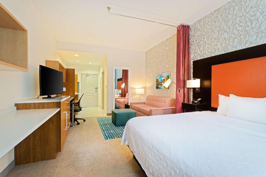 STUDIO, SUITE, KING BED, ACCESSIBLE
