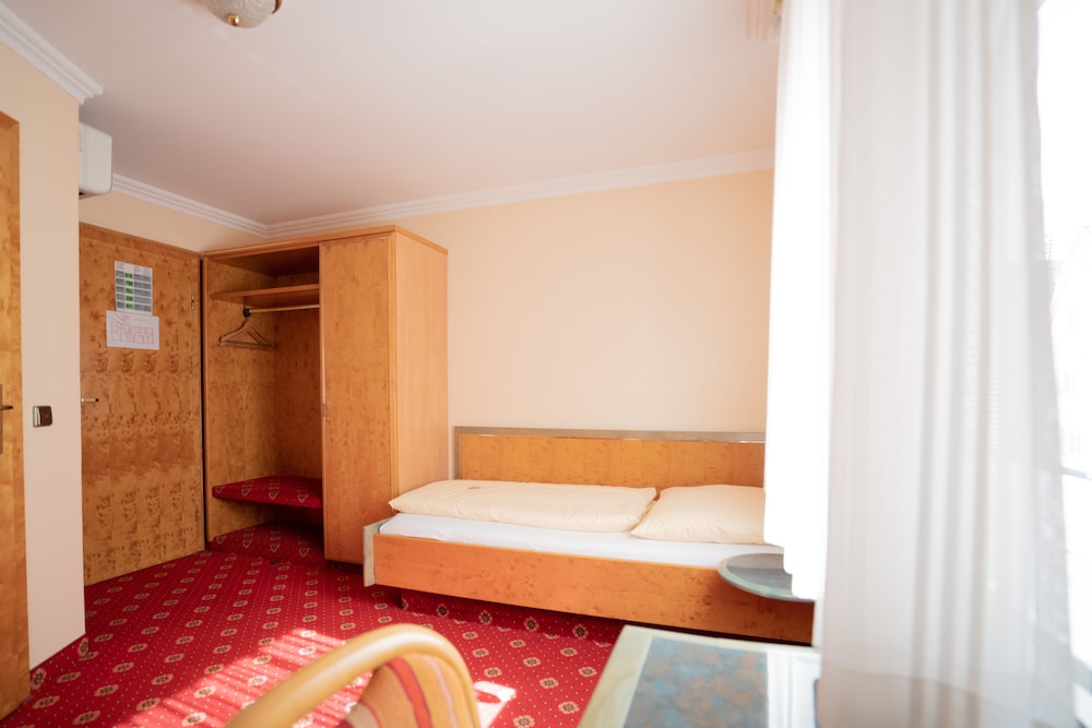 Hotel Adler 9/55