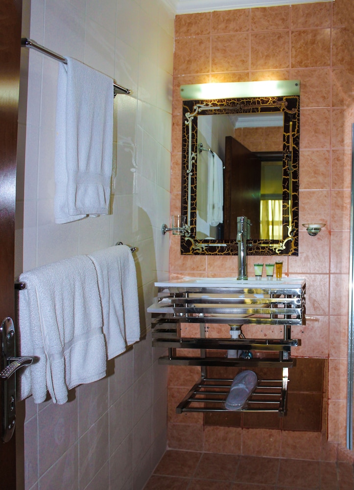 Bravo Royal Hotel Suites 25/43