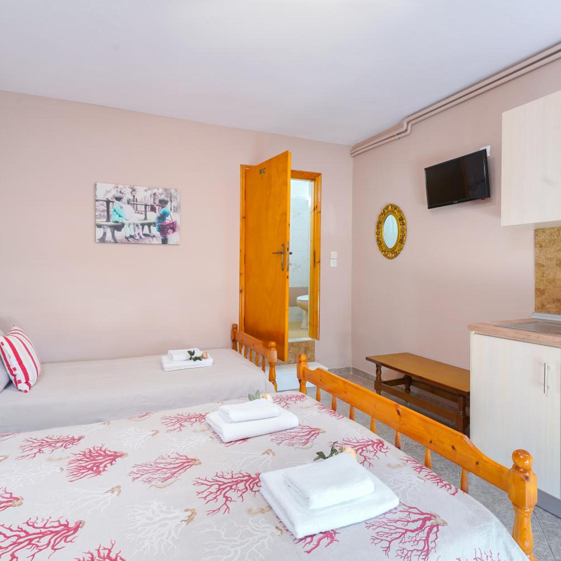 Athanasia Rooms 20/39