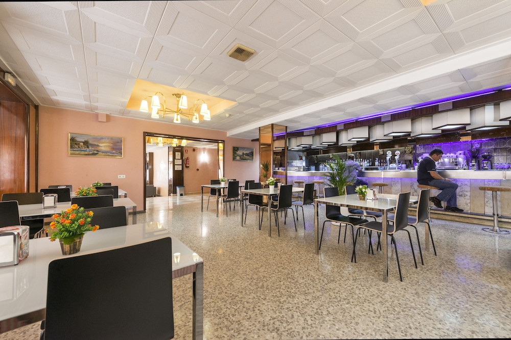 Hotel Marisol 33/50