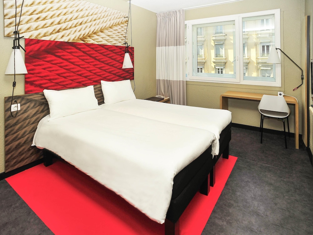 STANDARD, TWIN BEDS