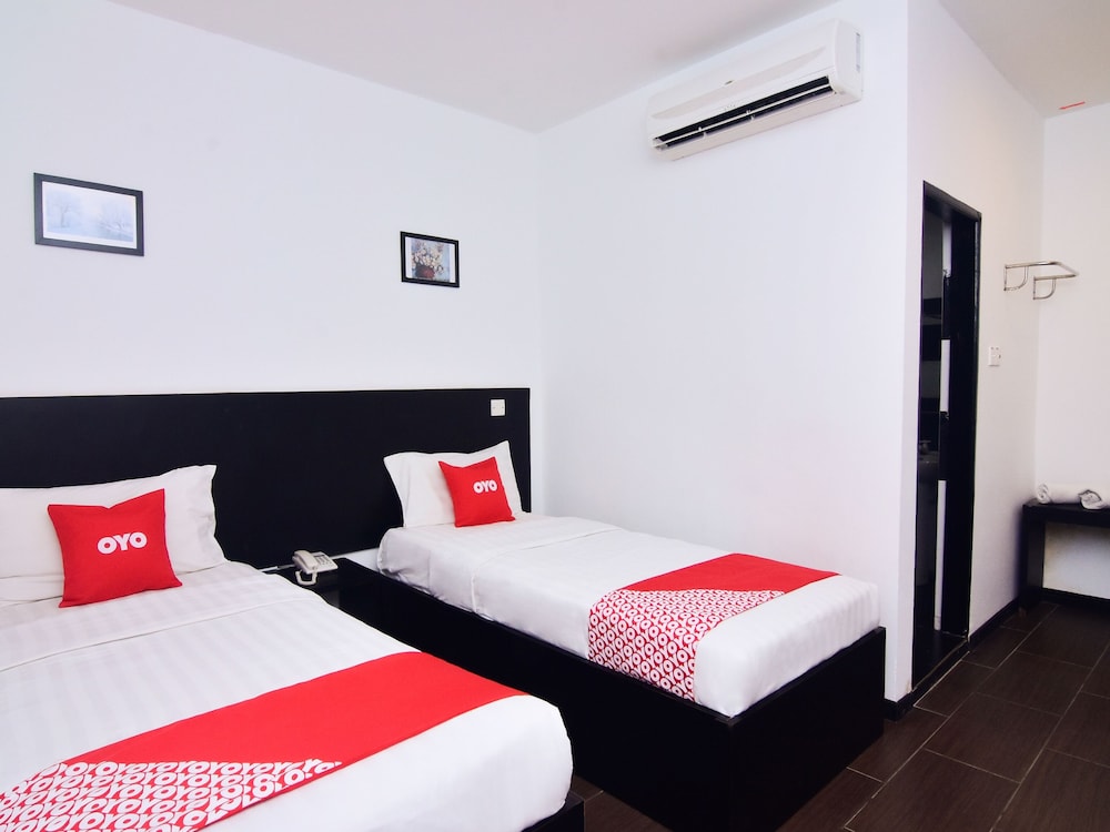 OYO 43959 Astana Hotel 17/30