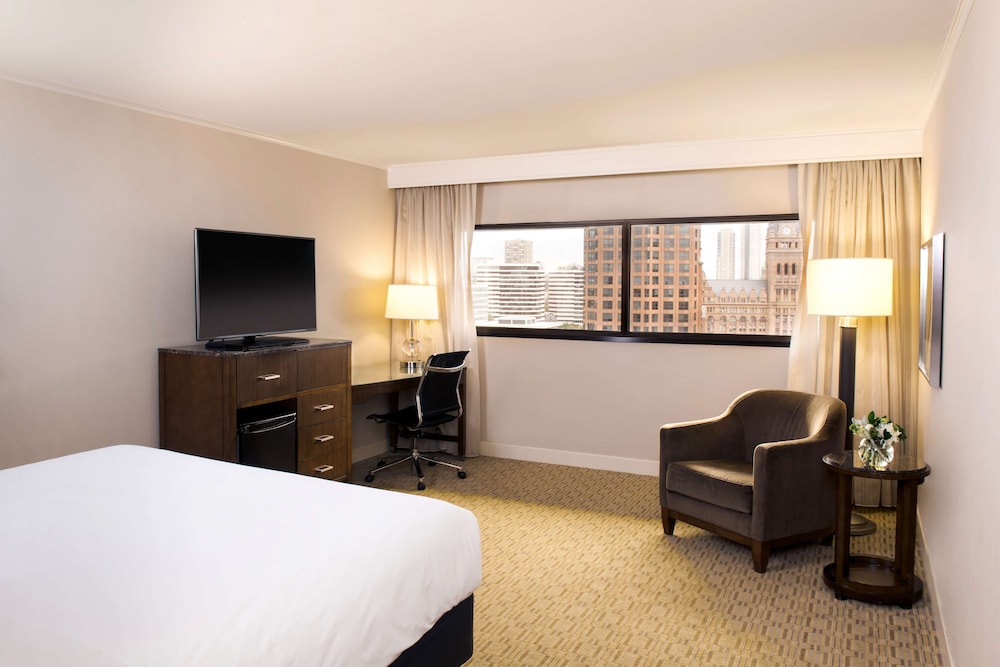 Hyatt Regency Milwaukee 15/73