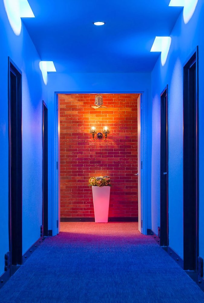 the youniQ Hotel 32/47