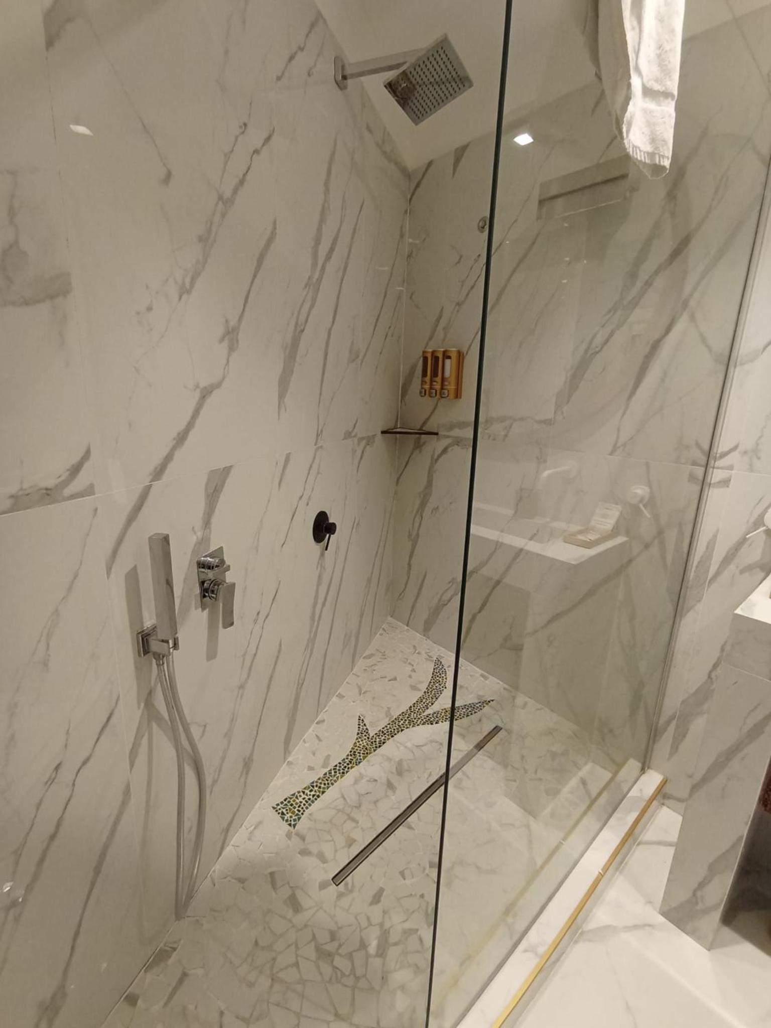 Babylon Luxury Suite & Apartments 13/14