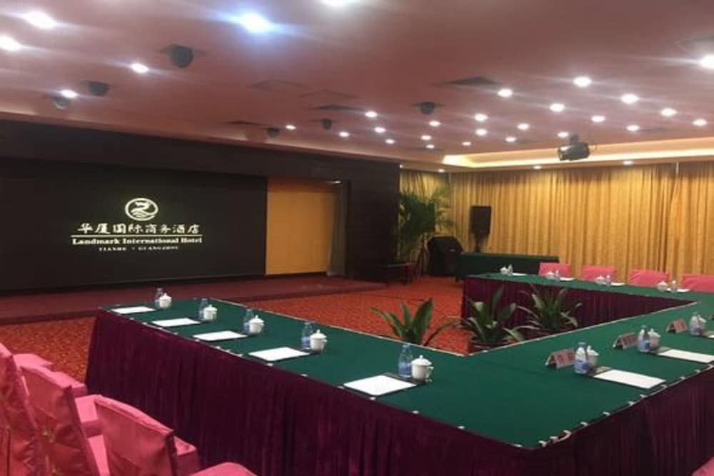 Landmark International Hotel 42/49