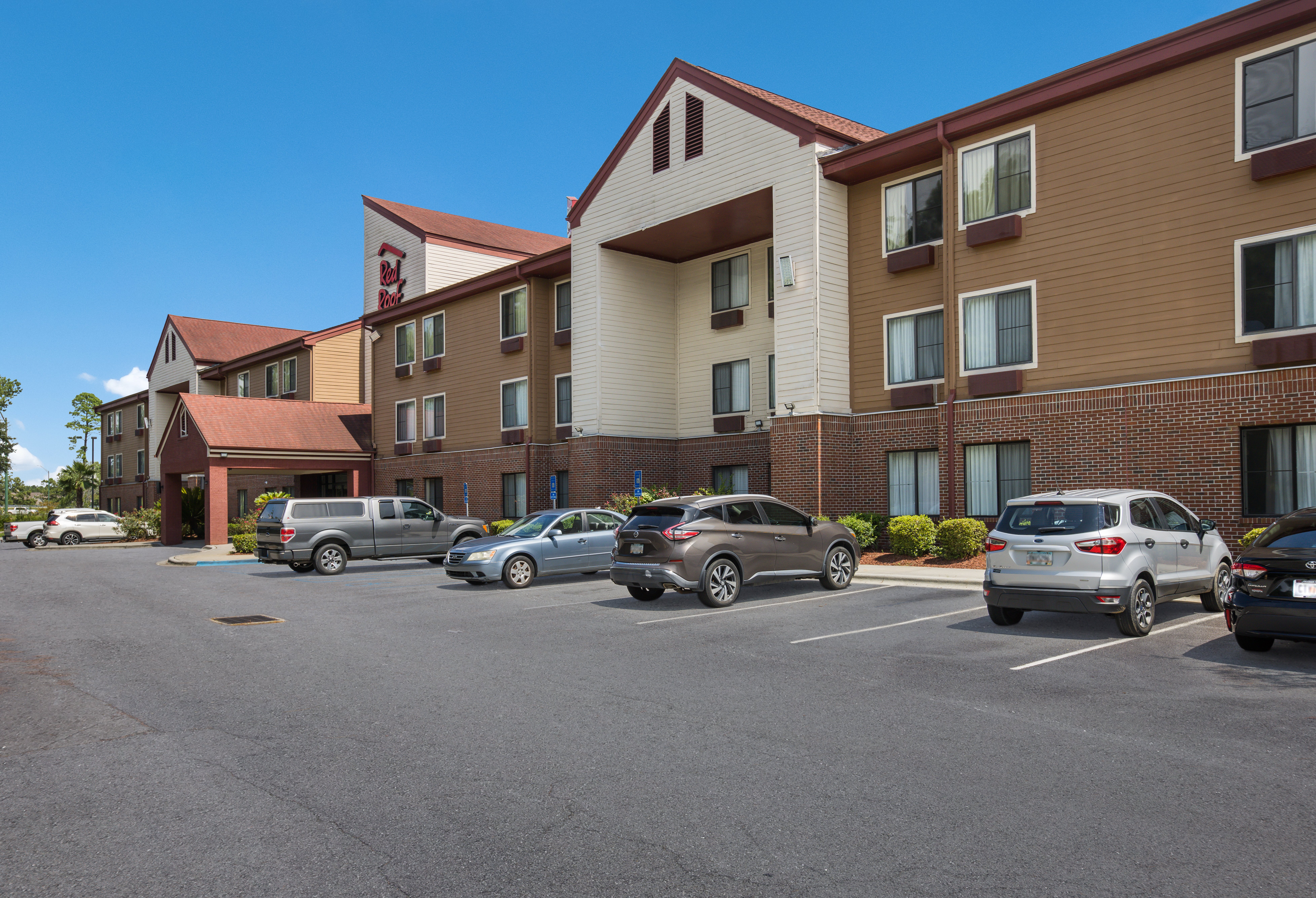 Red Roof Inn & Suites Savannah Airport 26/36