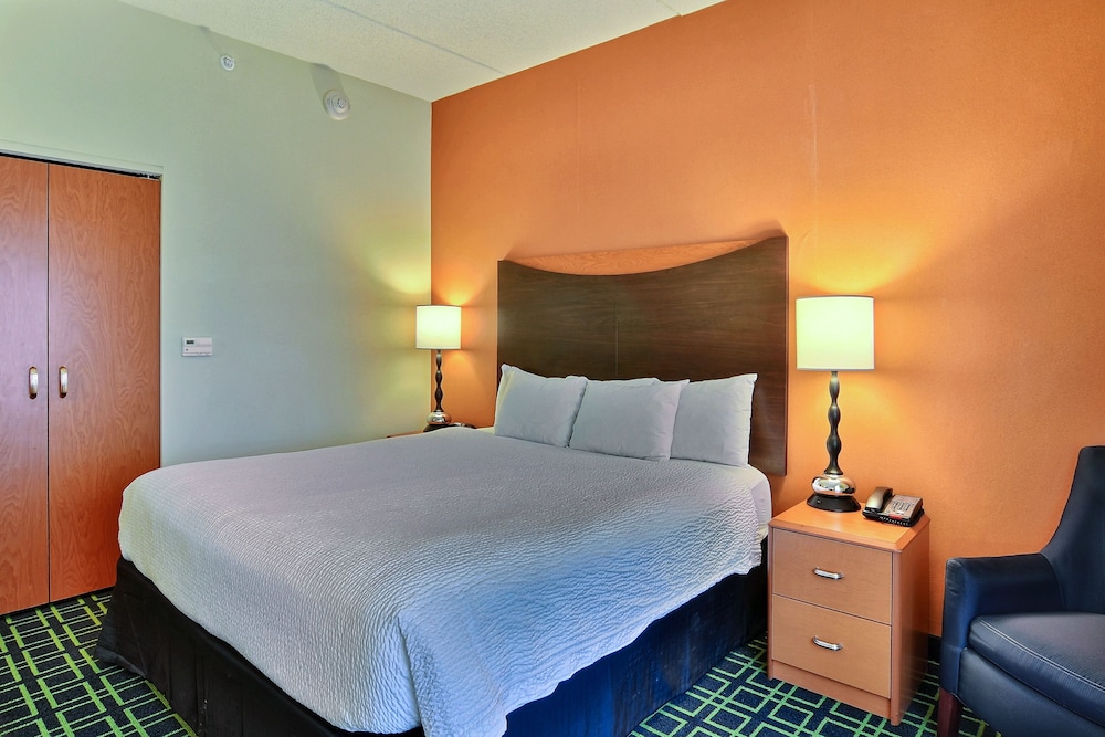 Fairfield Inn Suites Huntingdon Route 22 Raystown Lake 10/40
