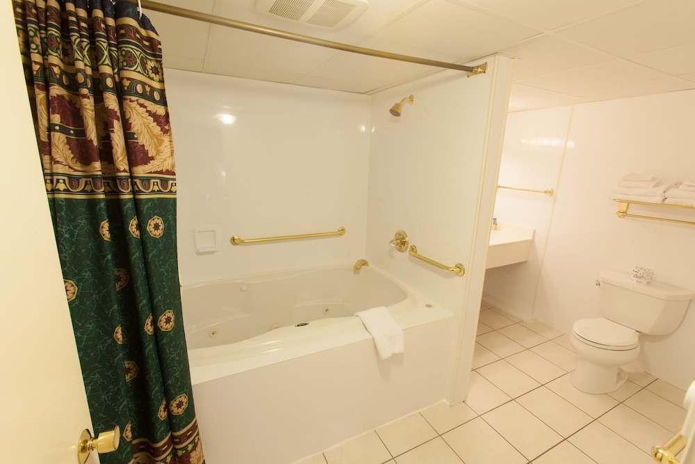 Coachman Inn 50/55