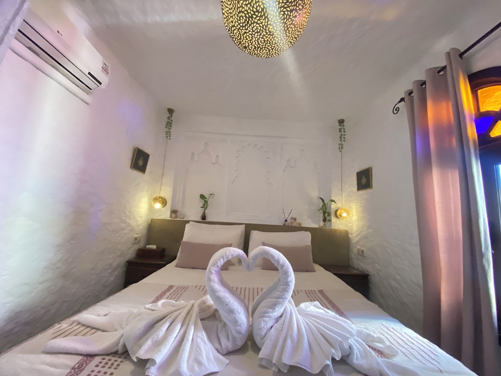 Riad Gharnata 26/82