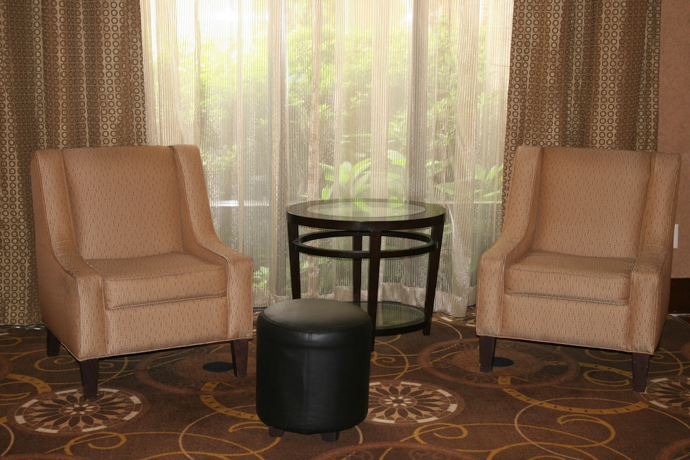 Hampton Inn & Suites Birmingham-Pelham (I-65) 33/48