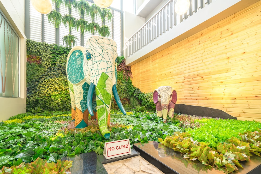 Ramada By Wyndham Phuket Deevana in PATONG BEACH