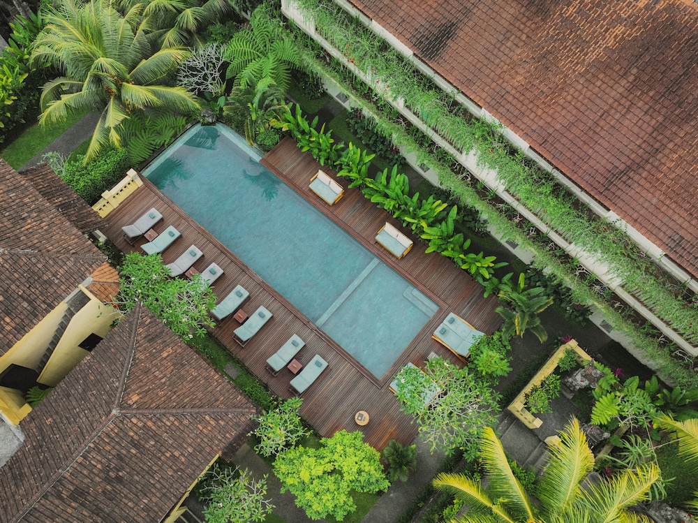 Jati Cottage 55/61
