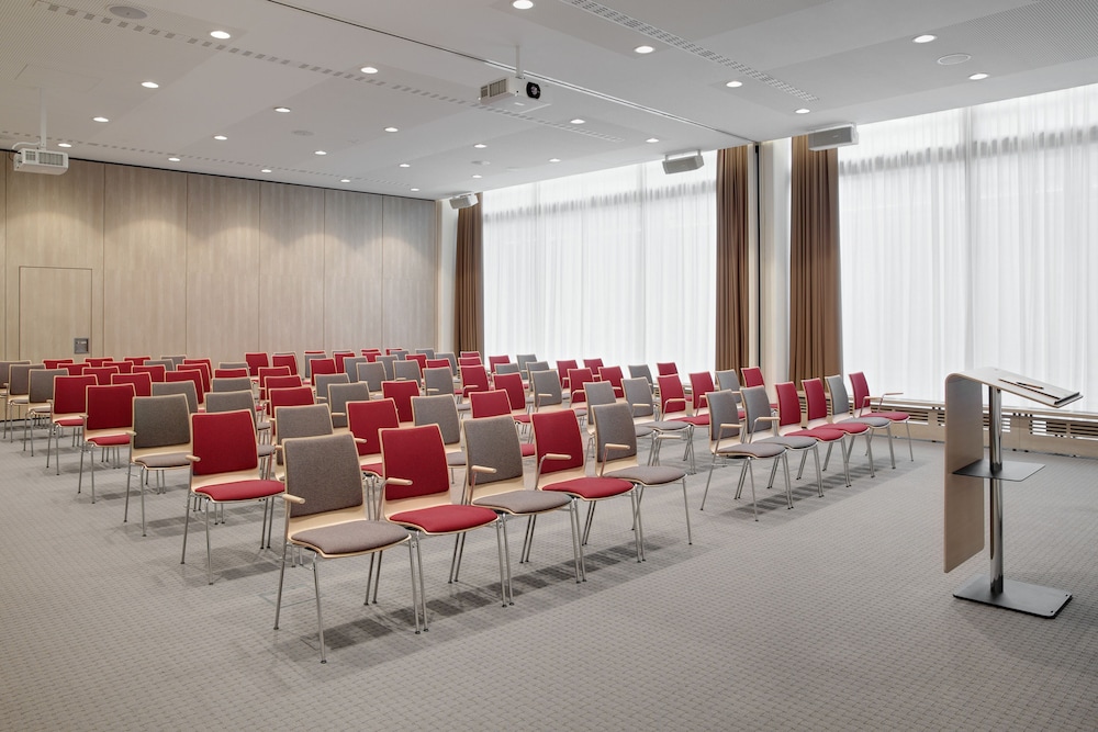 Intercityhotel Zurich Airport 53/68