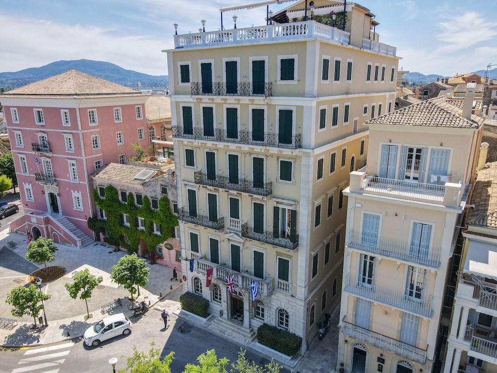 Cavalieri Hotel 6/67
