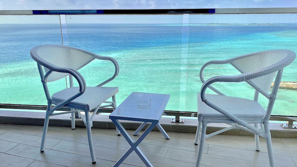 Kaani Palm Beach 38/61