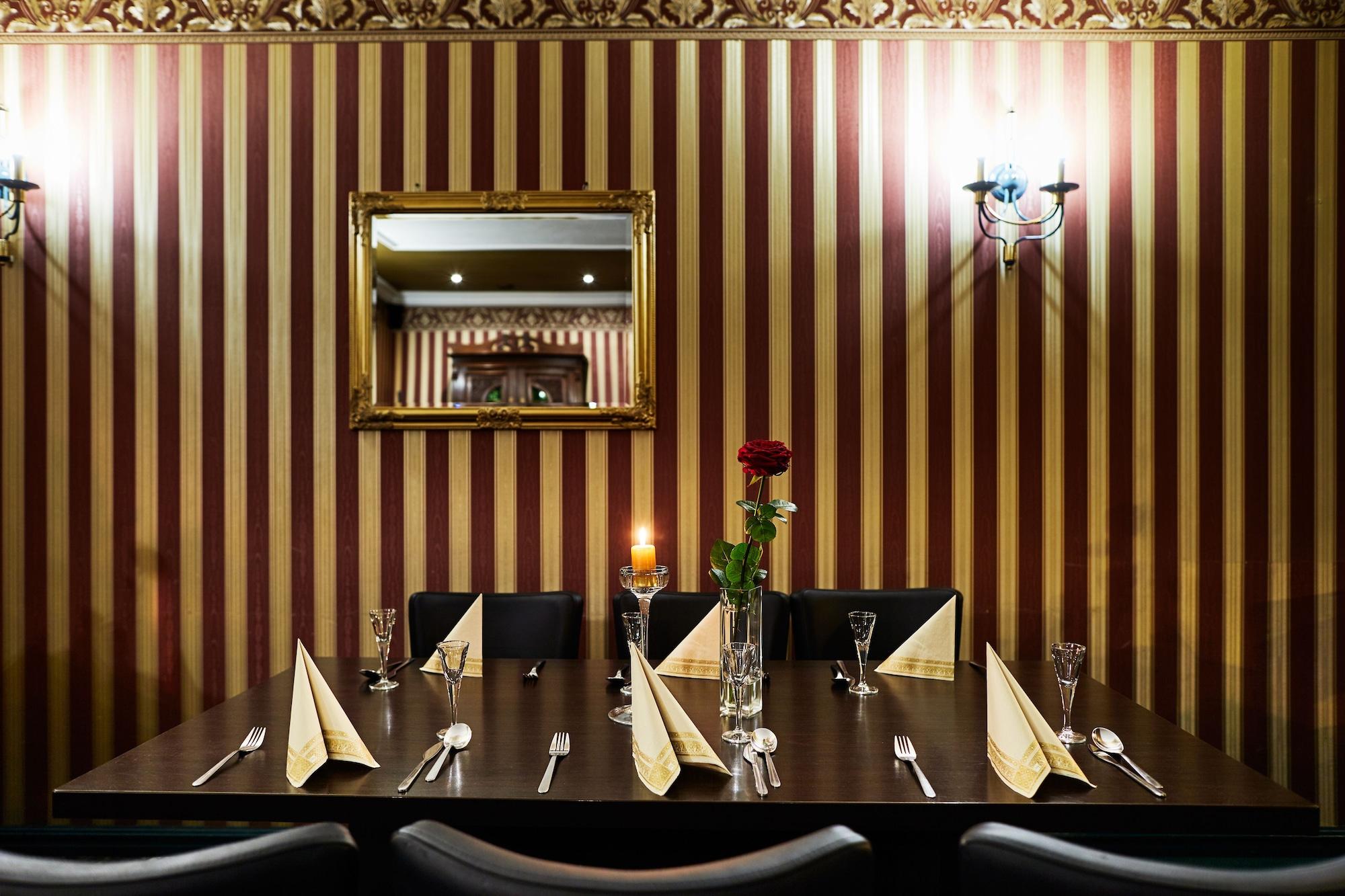 Hotel Baron Karczma Grodzka 45/51