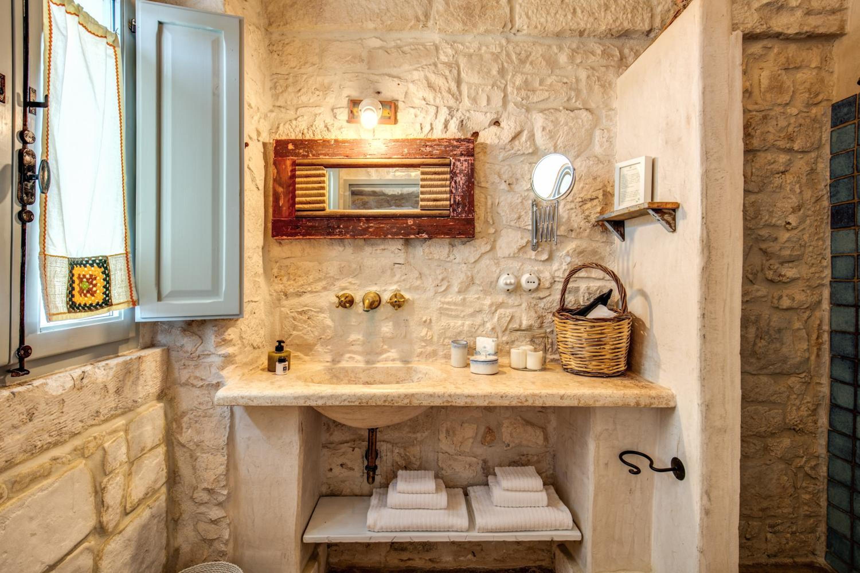 MASSERIA CERVAROLO 52/54