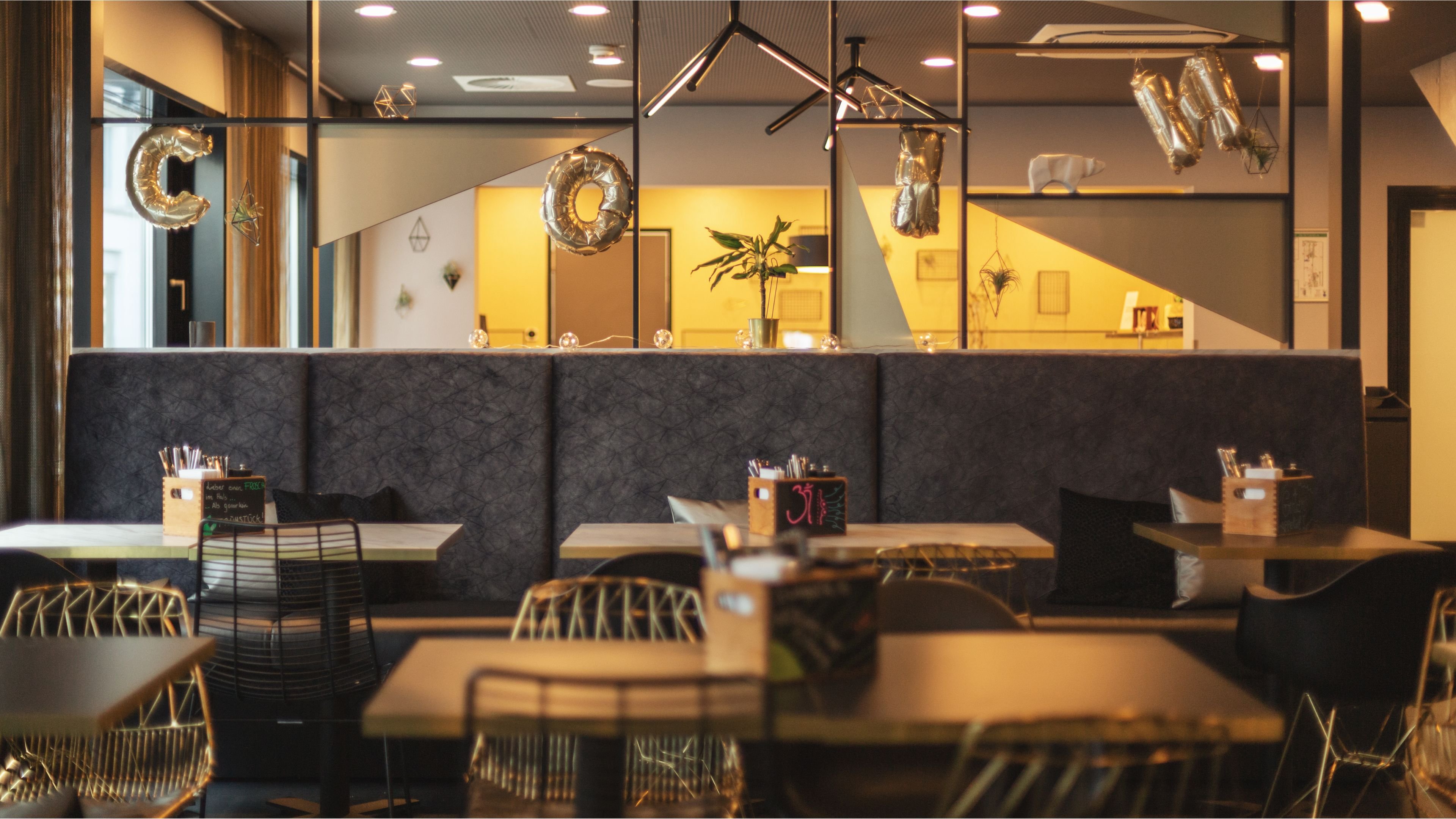 Holiday Inn - the niu, Coin Frankfurt Ostend by IHG 42/56