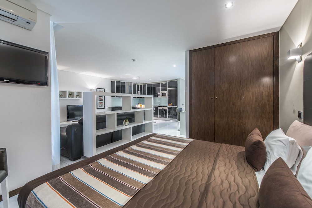 RK Suite Hotel 10/44