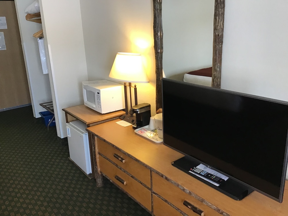 Americinn By Wyndham Cody 45/48
