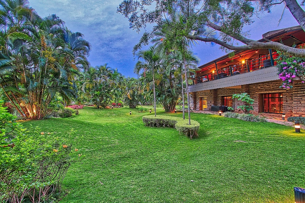 Angsana Oasis Spa and Resort 71/73