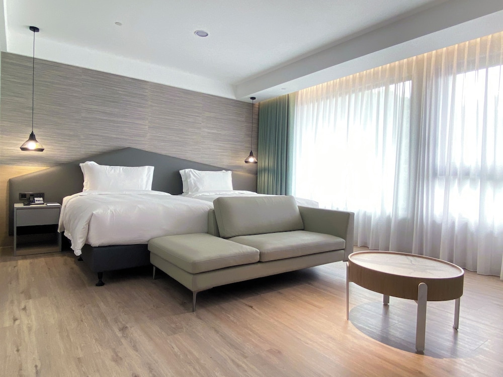 STANDARD, DOUBLE OR TWIN BED