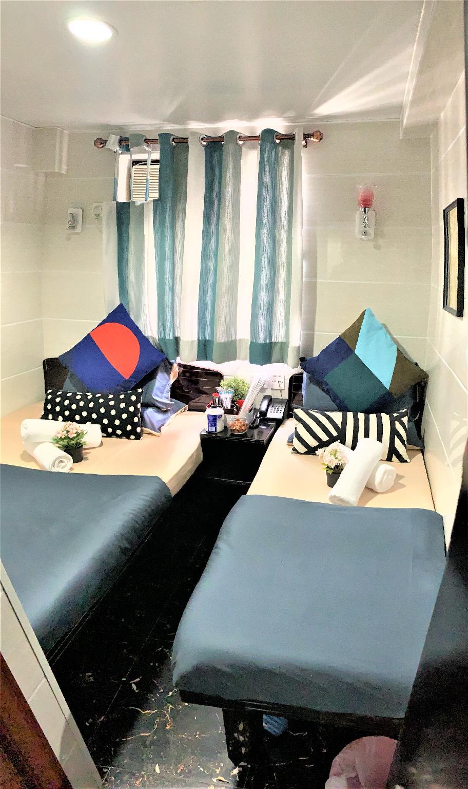 ROOM, TRIPLE