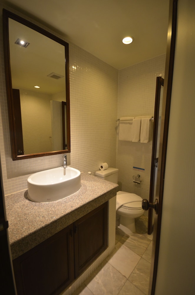 Sakorn Residence And Hotel 25/27