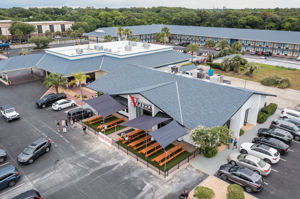 Ocean Coast Hotel at the Beach Amelia Island 48/64