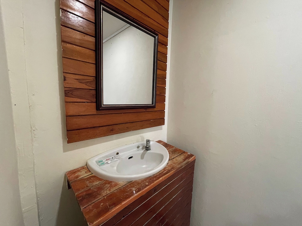 غرفة قياسية بسرير كوين، Melati Resort & Hotel 6/8