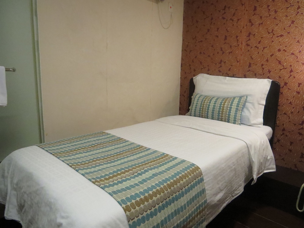 California Hotel 30/50