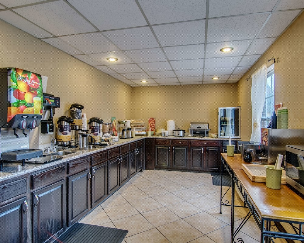 Quality Inn Dublin I-81 53/73