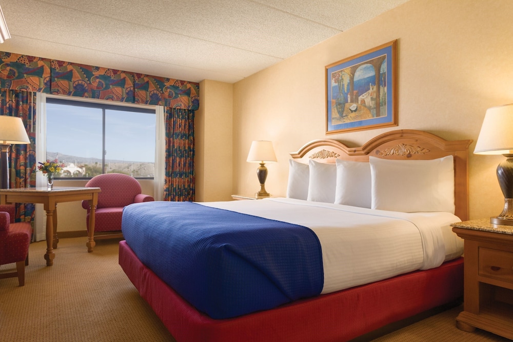 Room, King Bed, River View, Pet Friendly, Central Tower