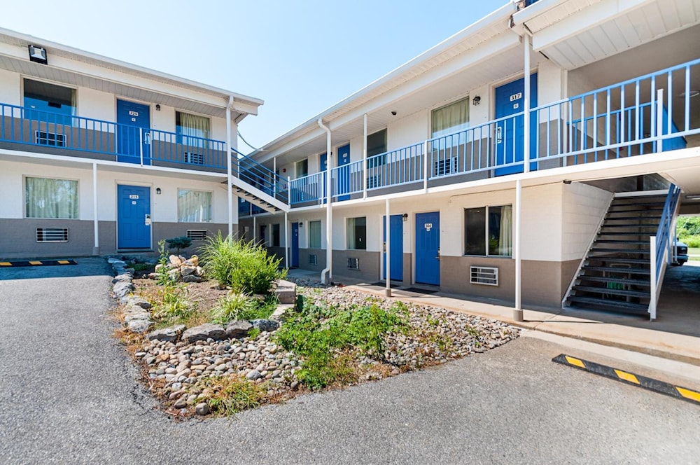 Motel 6 Charles Town Wv 56/60
